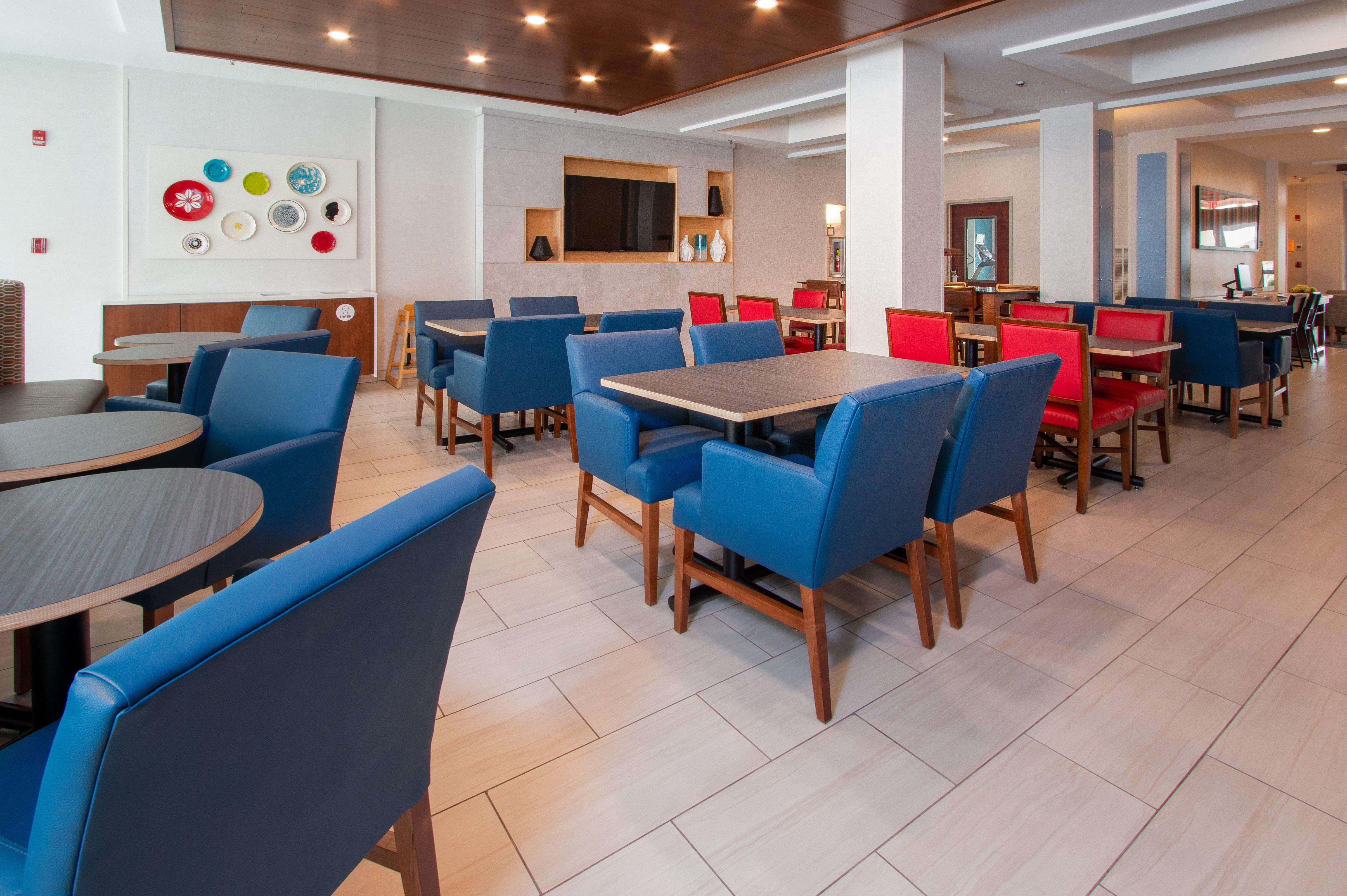 Holiday Inn Express & Suites Tupelo By Ihg Bagian luar foto