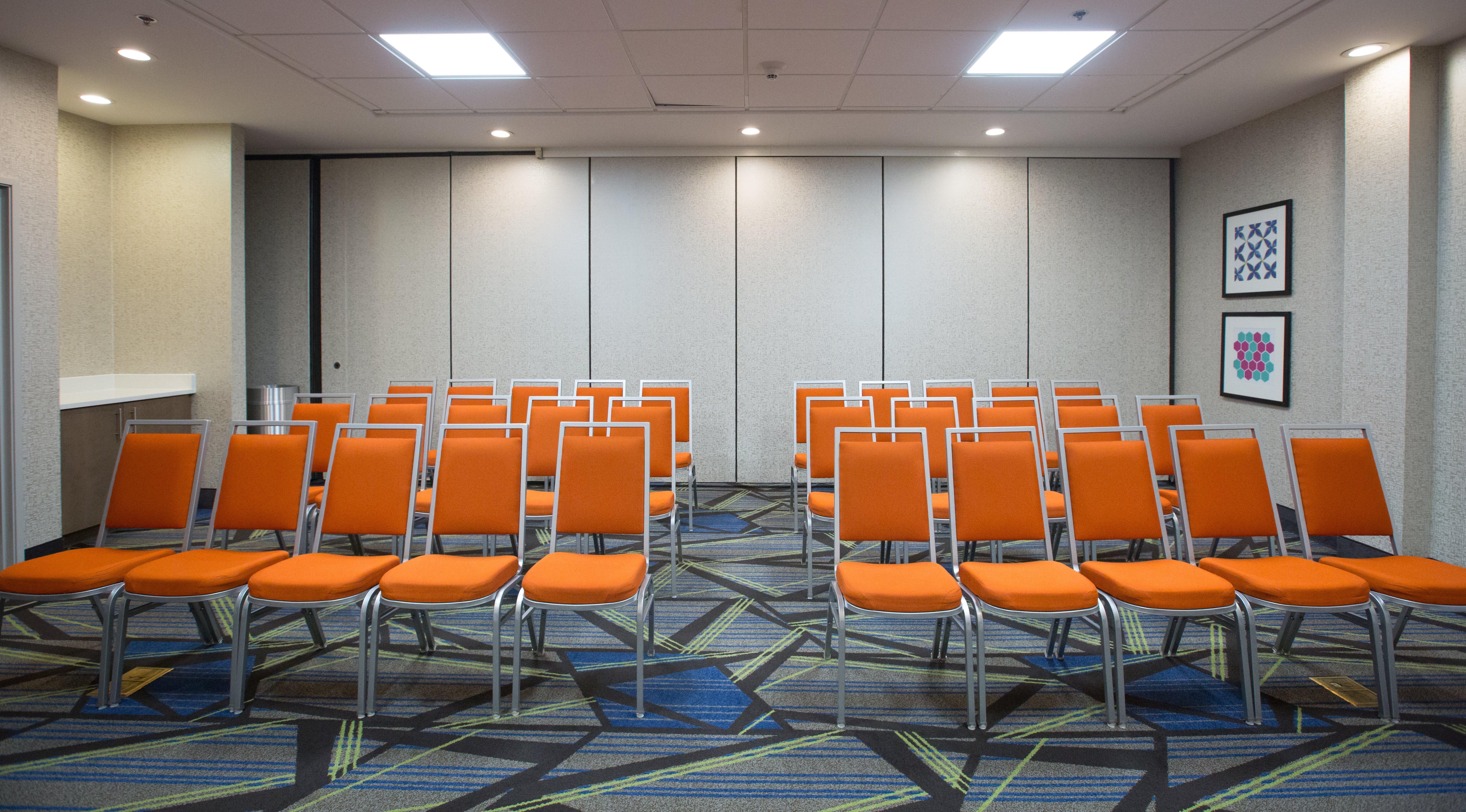 Holiday Inn Express & Suites Tupelo By Ihg Bagian luar foto