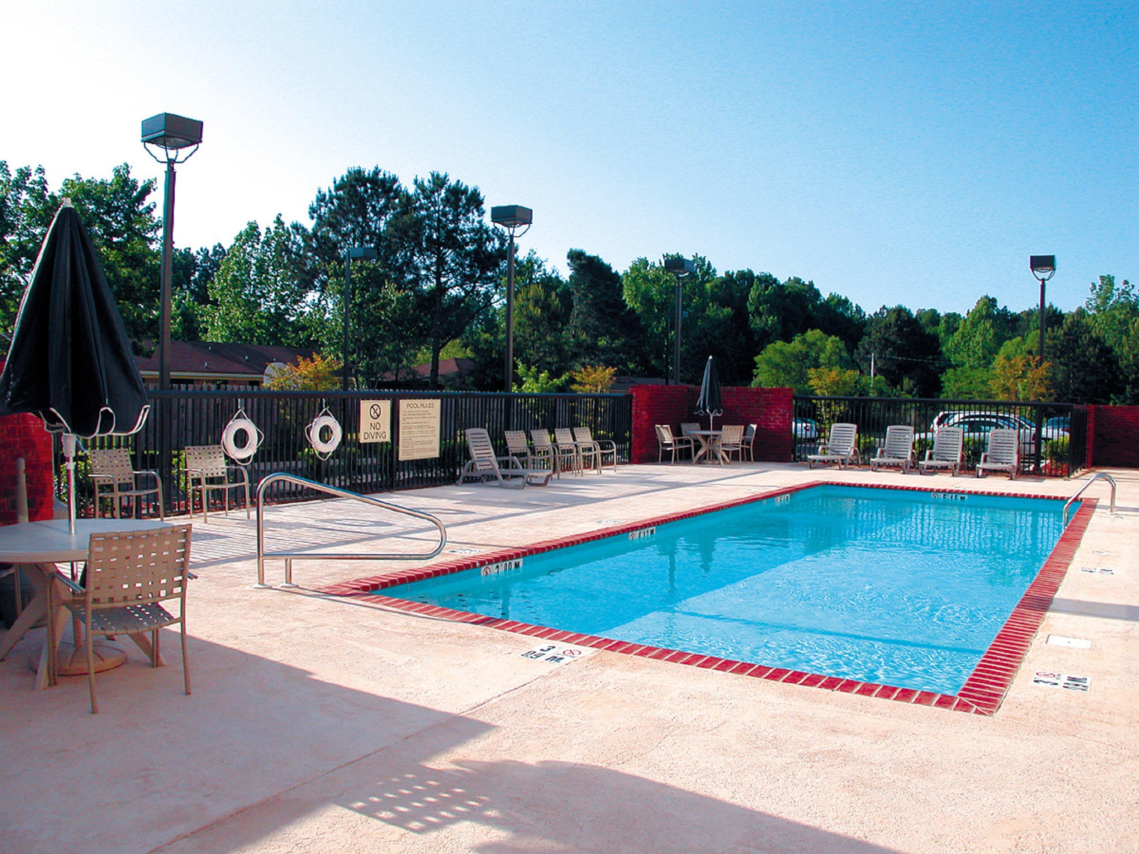 Holiday Inn Express & Suites Tupelo By Ihg Bagian luar foto