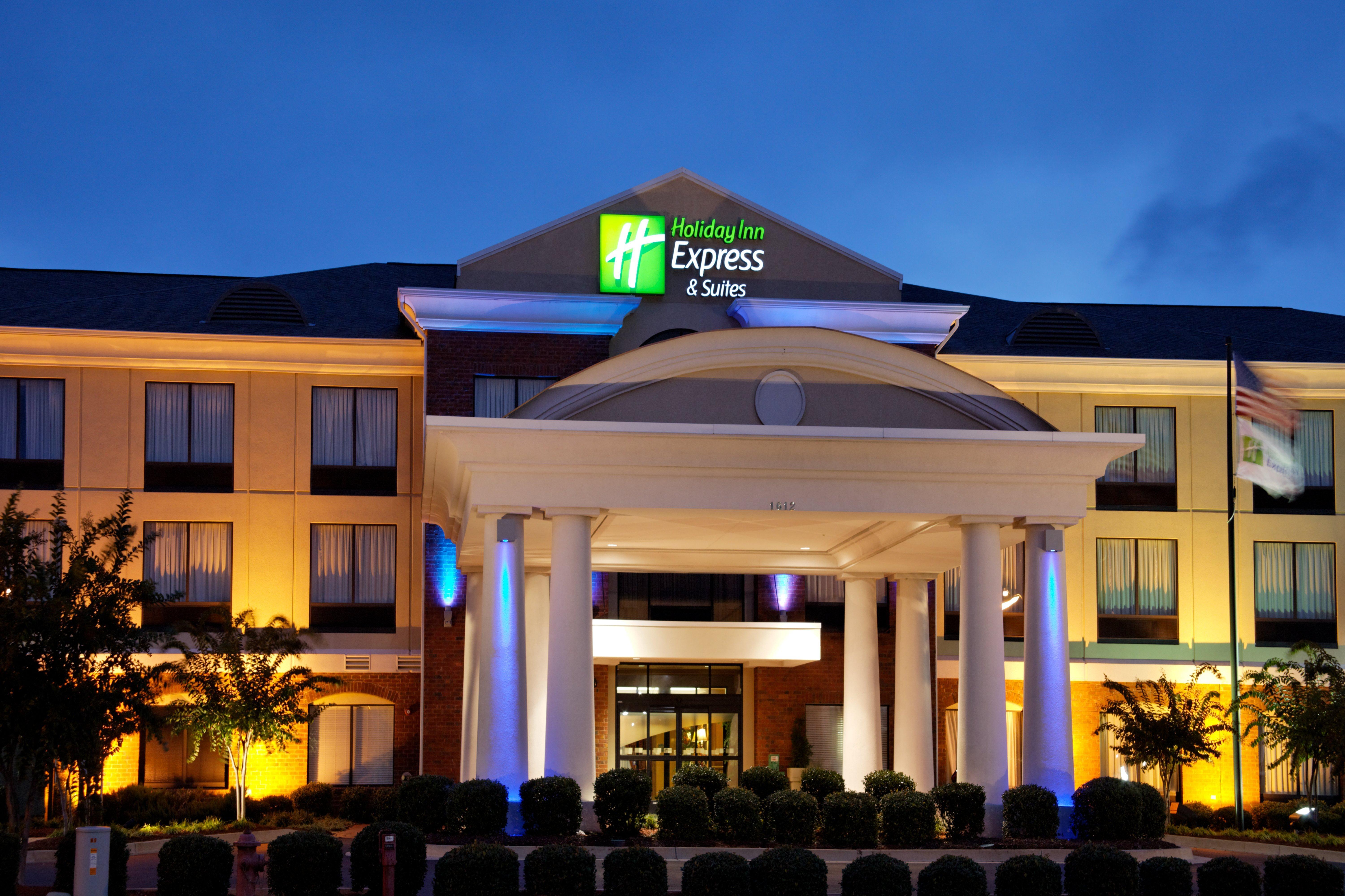 Holiday Inn Express & Suites Tupelo By Ihg Bagian luar foto