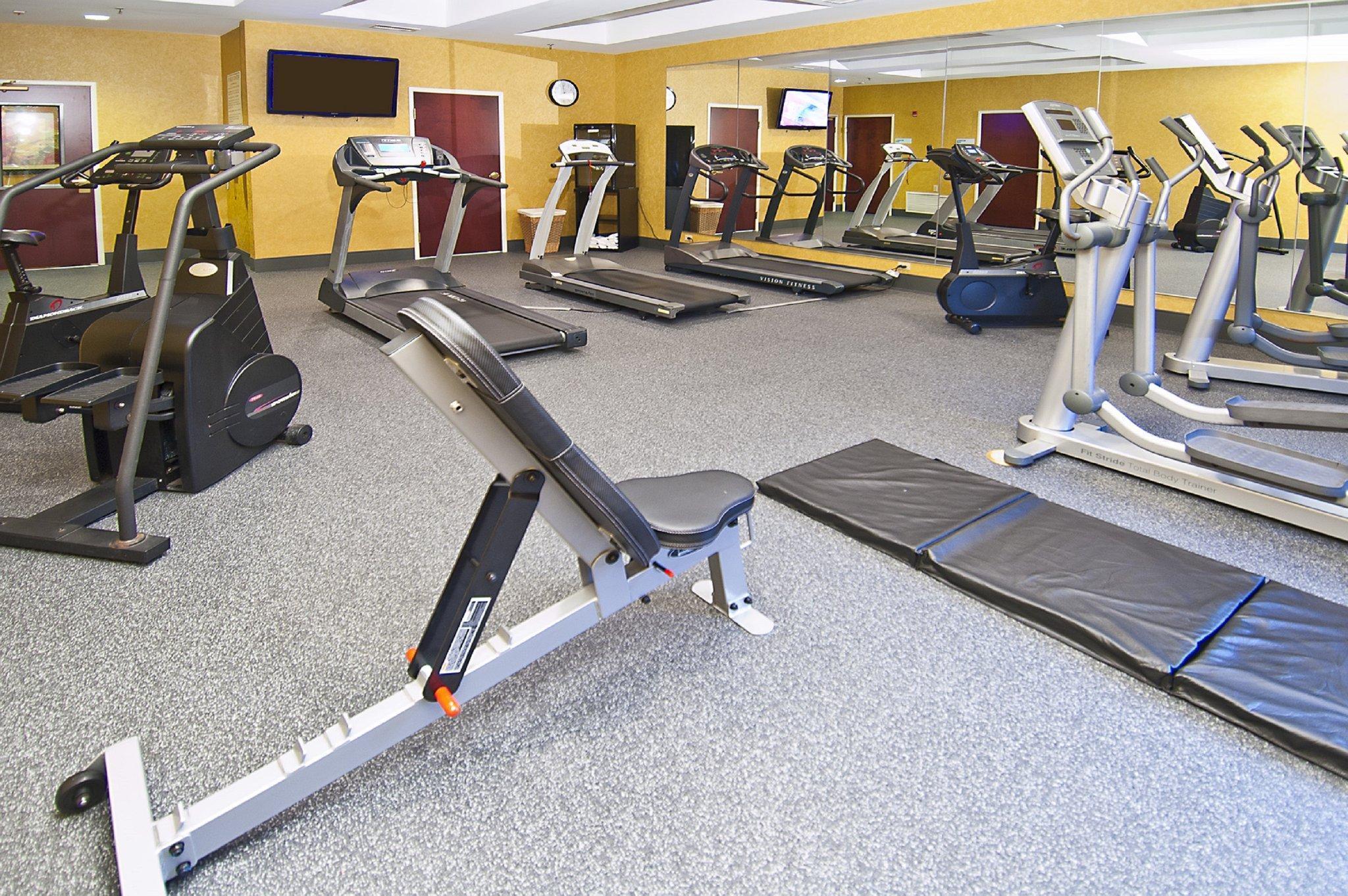 Holiday Inn Express & Suites Tupelo By Ihg Bagian luar foto