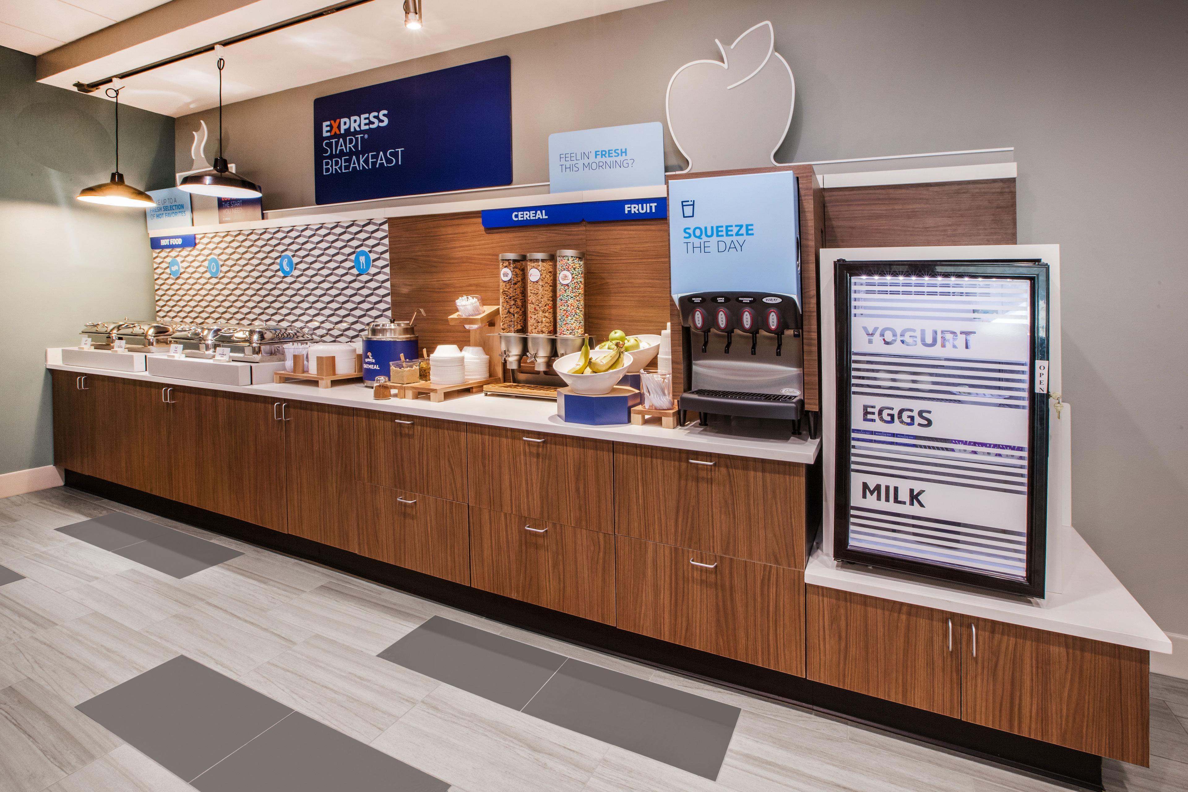Holiday Inn Express & Suites Tupelo By Ihg Bagian luar foto