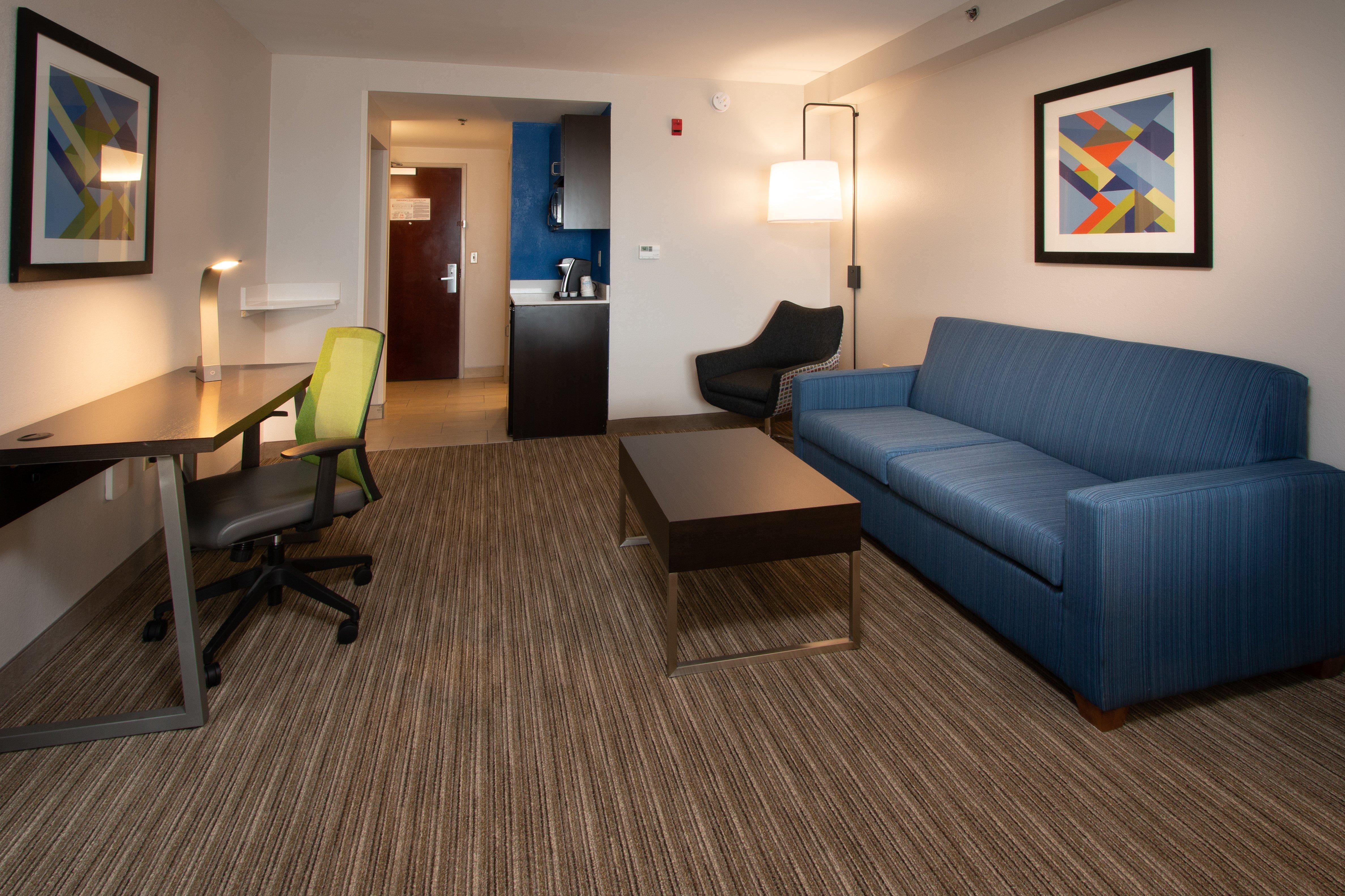 Holiday Inn Express & Suites Tupelo By Ihg Bagian luar foto