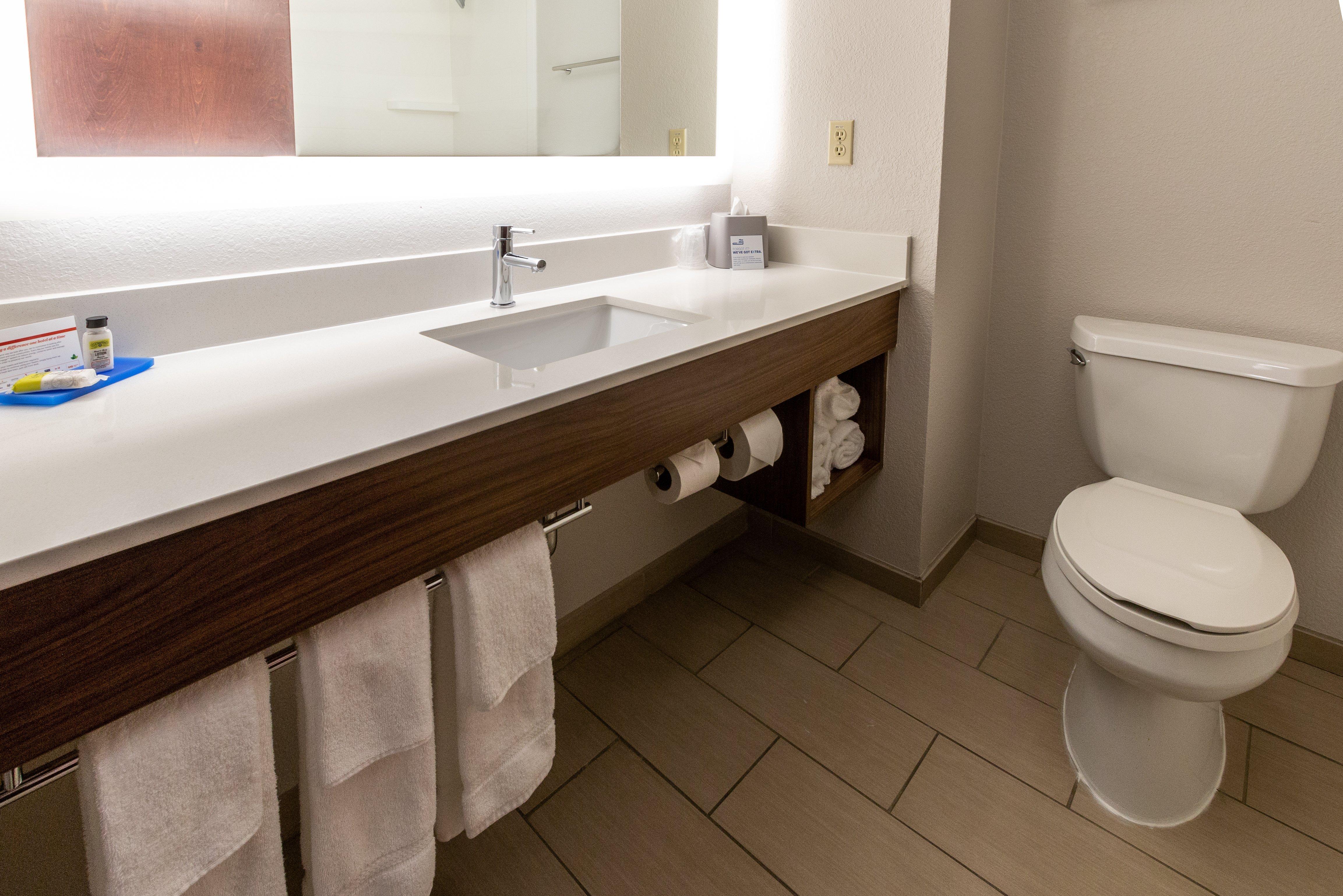Holiday Inn Express & Suites Tupelo By Ihg Bagian luar foto