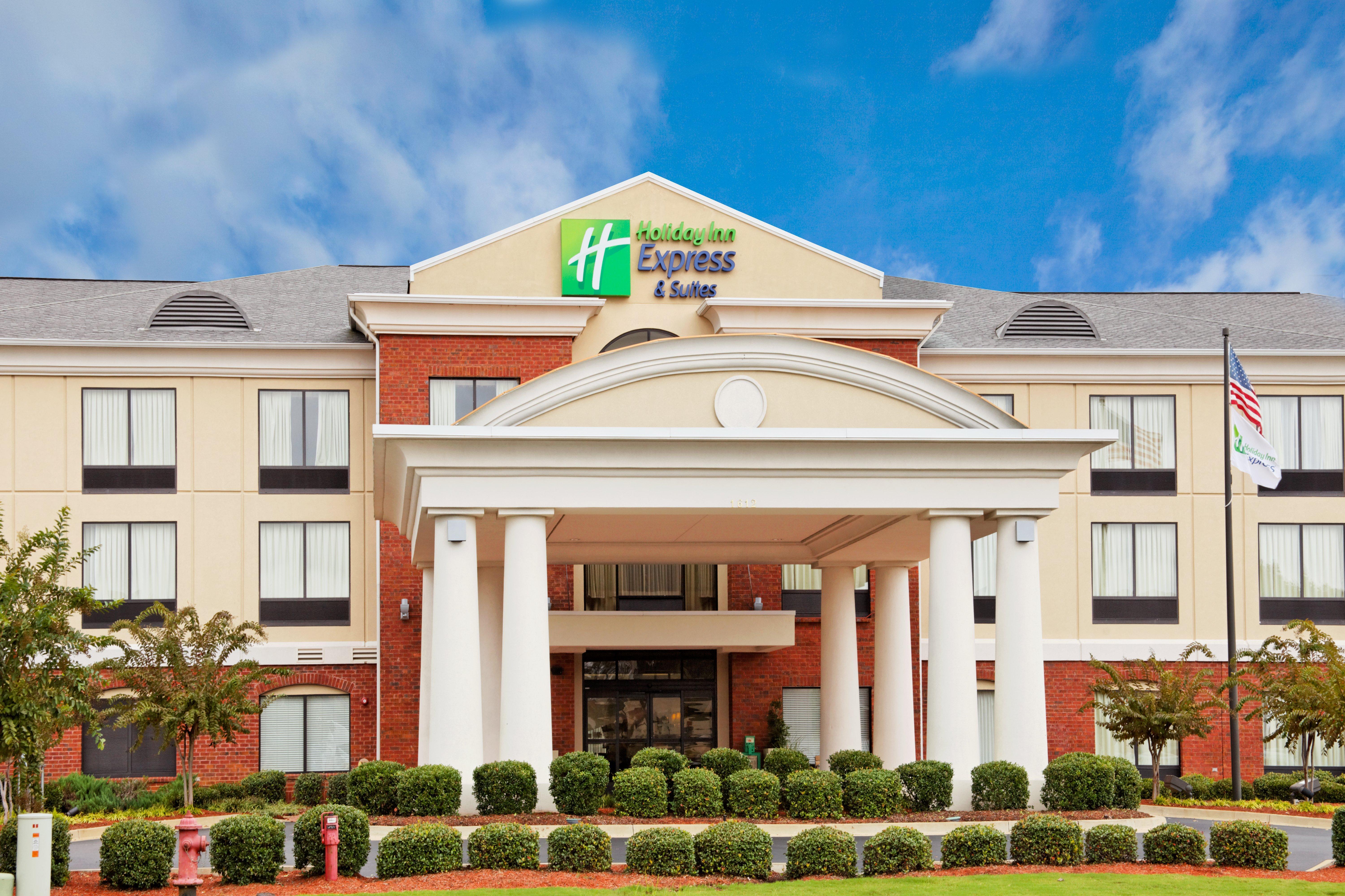 Holiday Inn Express & Suites Tupelo By Ihg Bagian luar foto