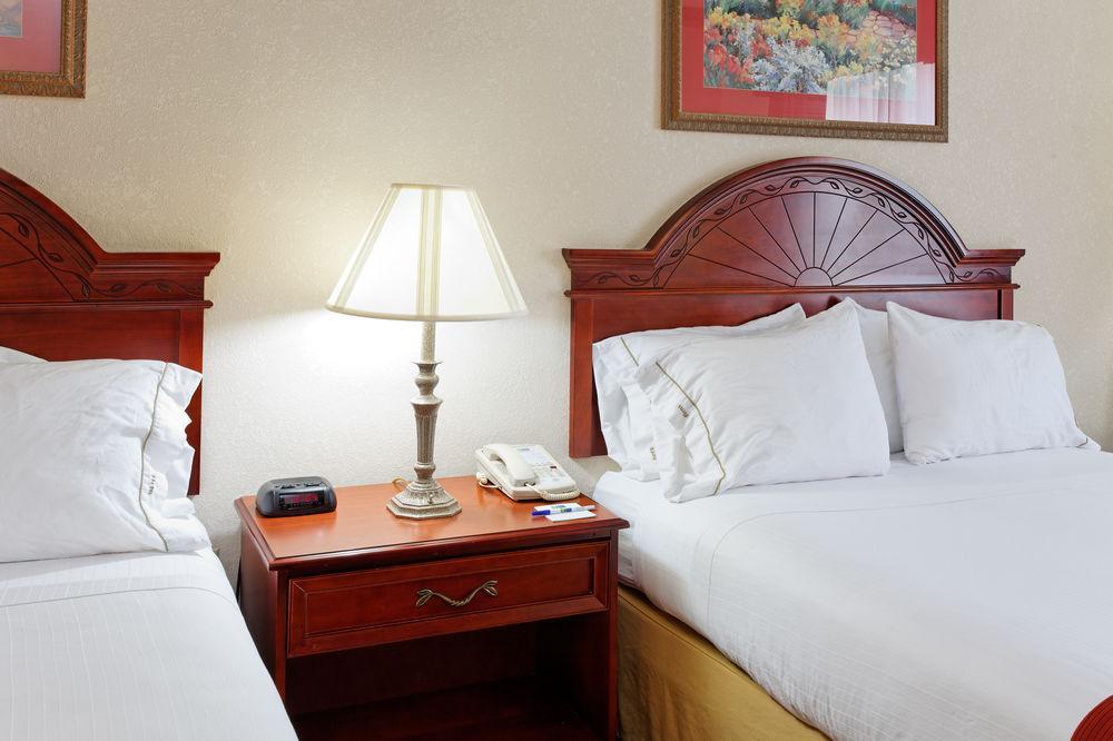 Holiday Inn Express & Suites Tupelo By Ihg Ruang foto