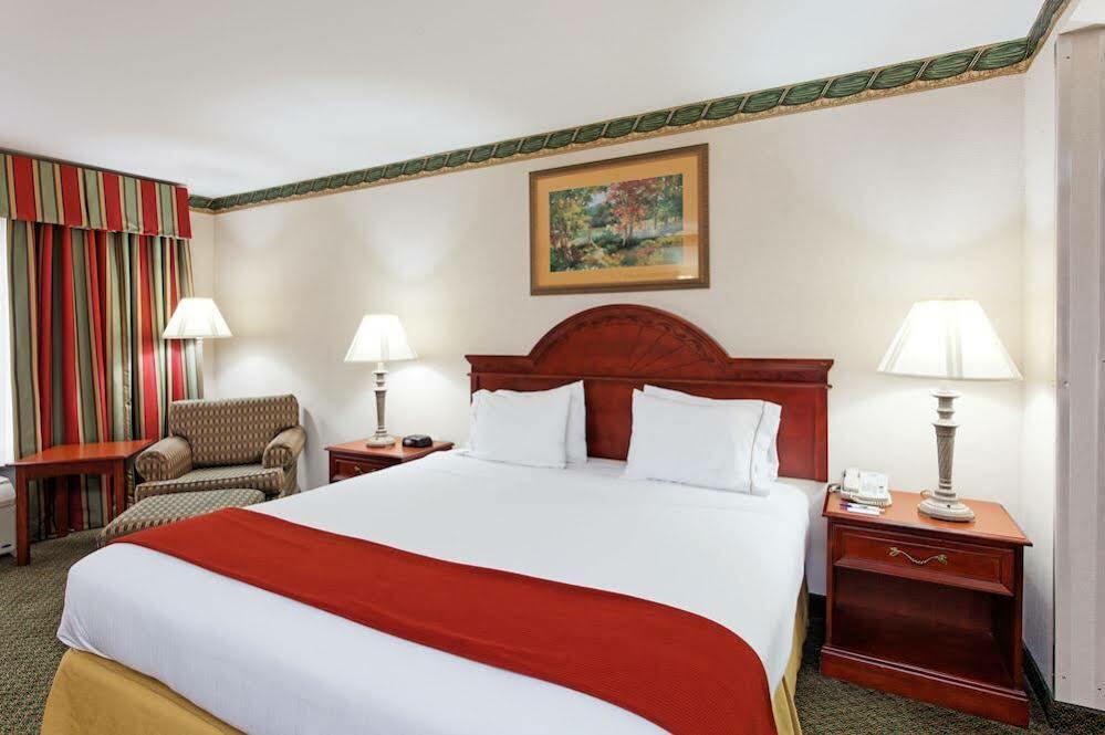 Holiday Inn Express & Suites Tupelo By Ihg Ruang foto