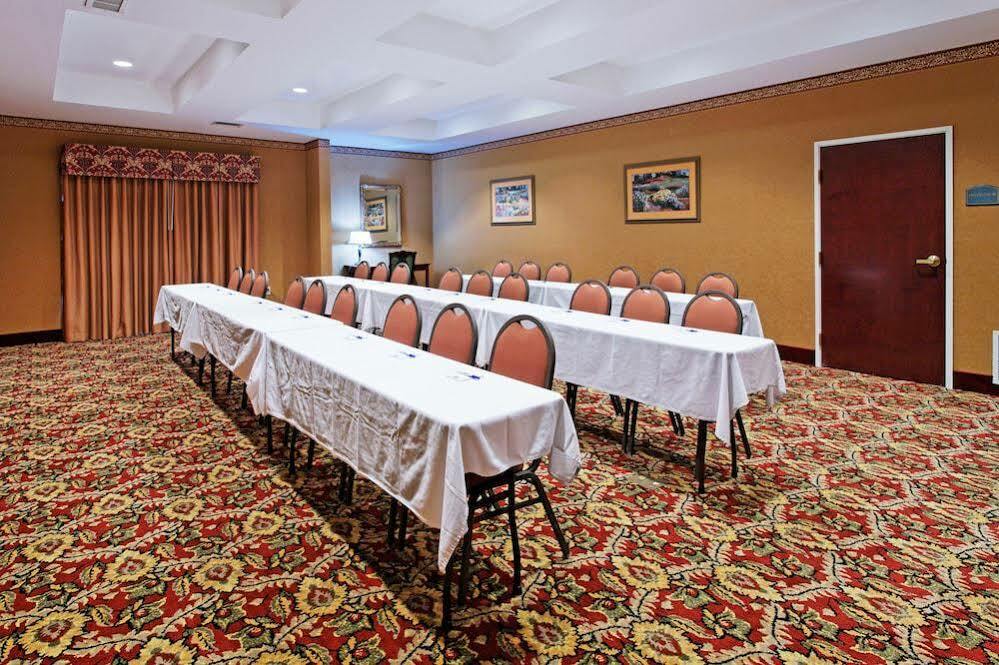 Holiday Inn Express & Suites Tupelo By Ihg Fasilitas foto
